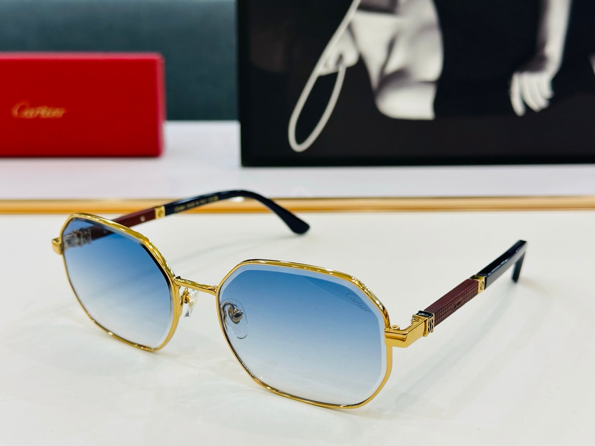 CARTIER PREMIÈRE GEOMETRIC FRAME SUNGLASSES CT0492S IN METAL