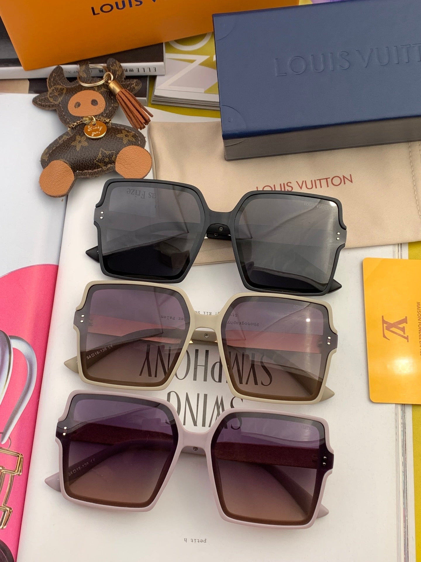 LOUIS VUITTON SQUARE SUNGLASSES L1577 IN ACETATE