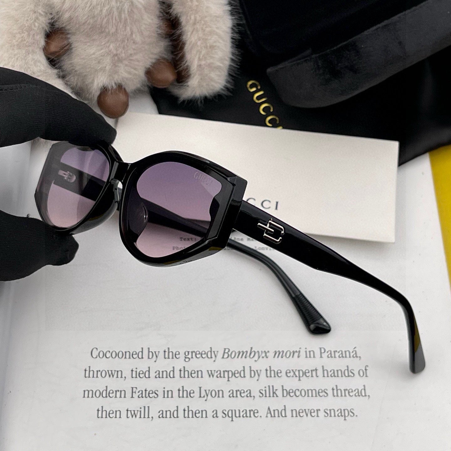 GUCCI GEOMETRIC FRAME SUNGLASSES G7315 IN ACETATE