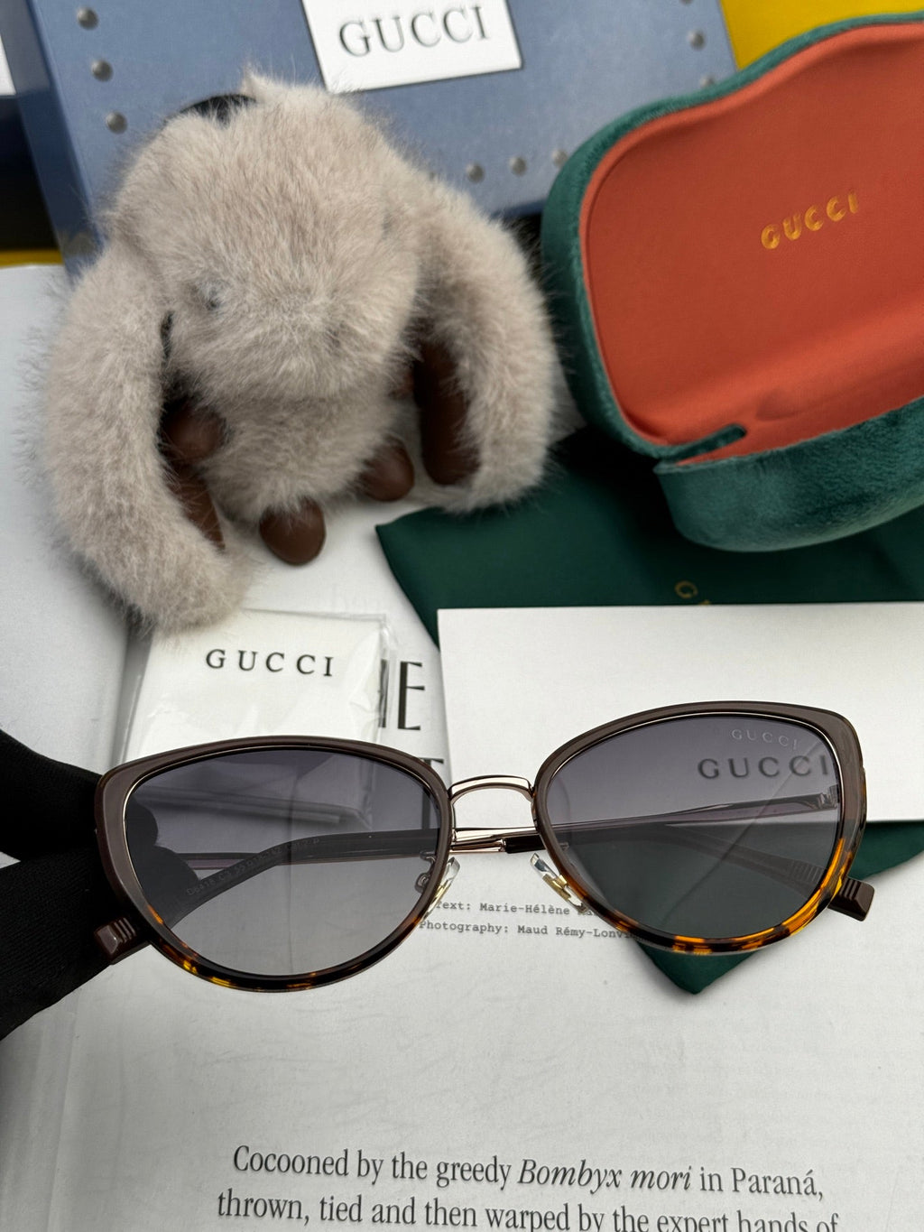 GUCCI CAT EYE FRAME SUNGLASSES G8641 IN ACETATE