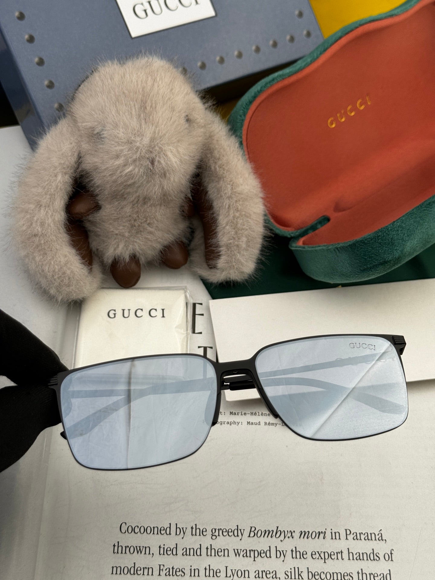 GUCCI RECTANGULAR FRAME SUNGLASSES G01810 IN METAL