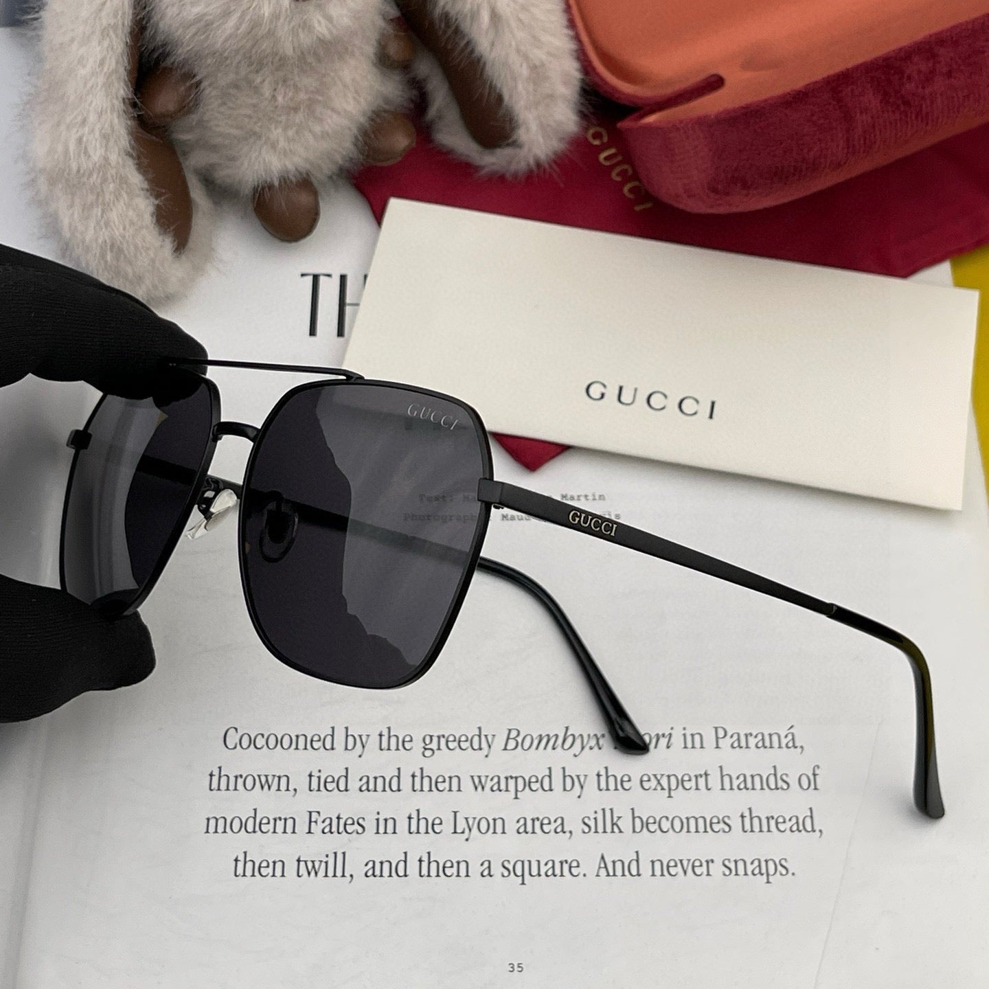 GUCCI SQUARE FRAME SUNGLASSES 0863 IN METAL