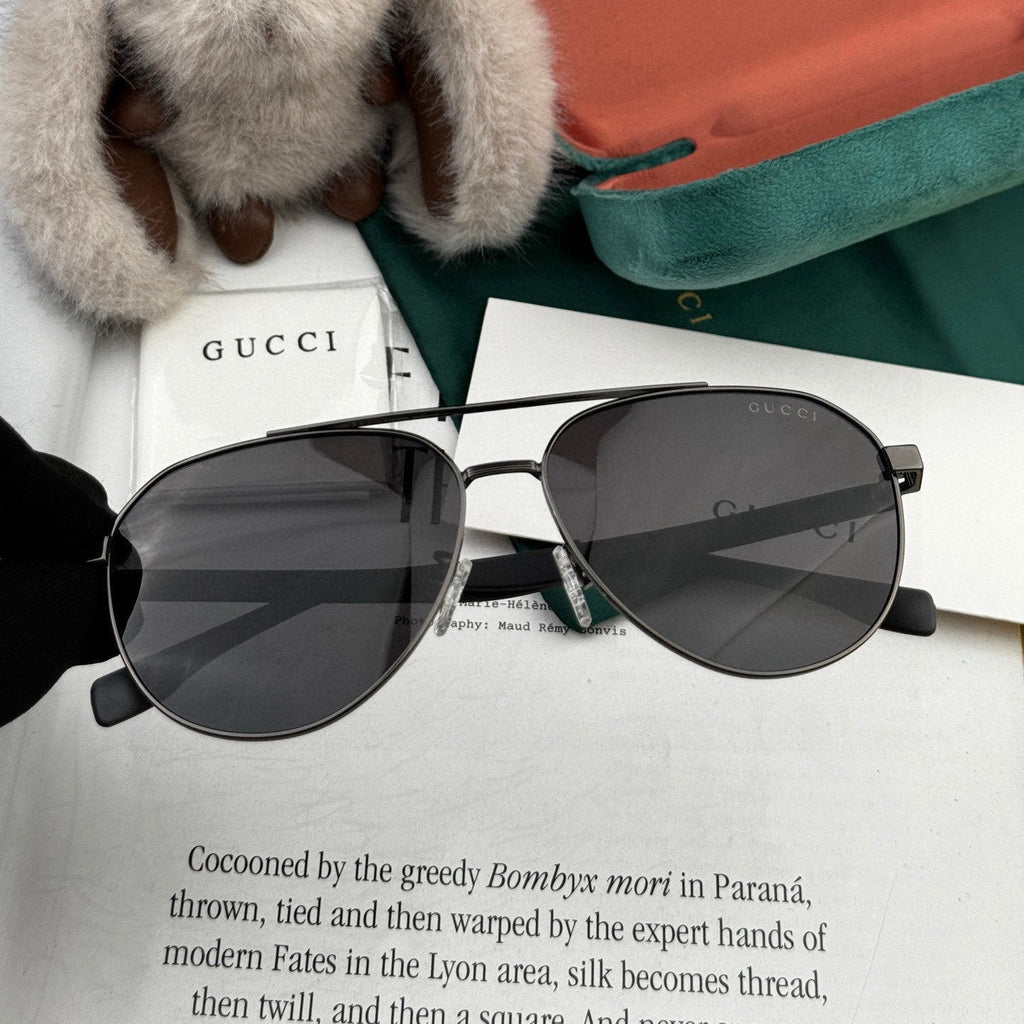 GUCCI AVIATOR FRAME SUNGLASSES G8204 IN METAL