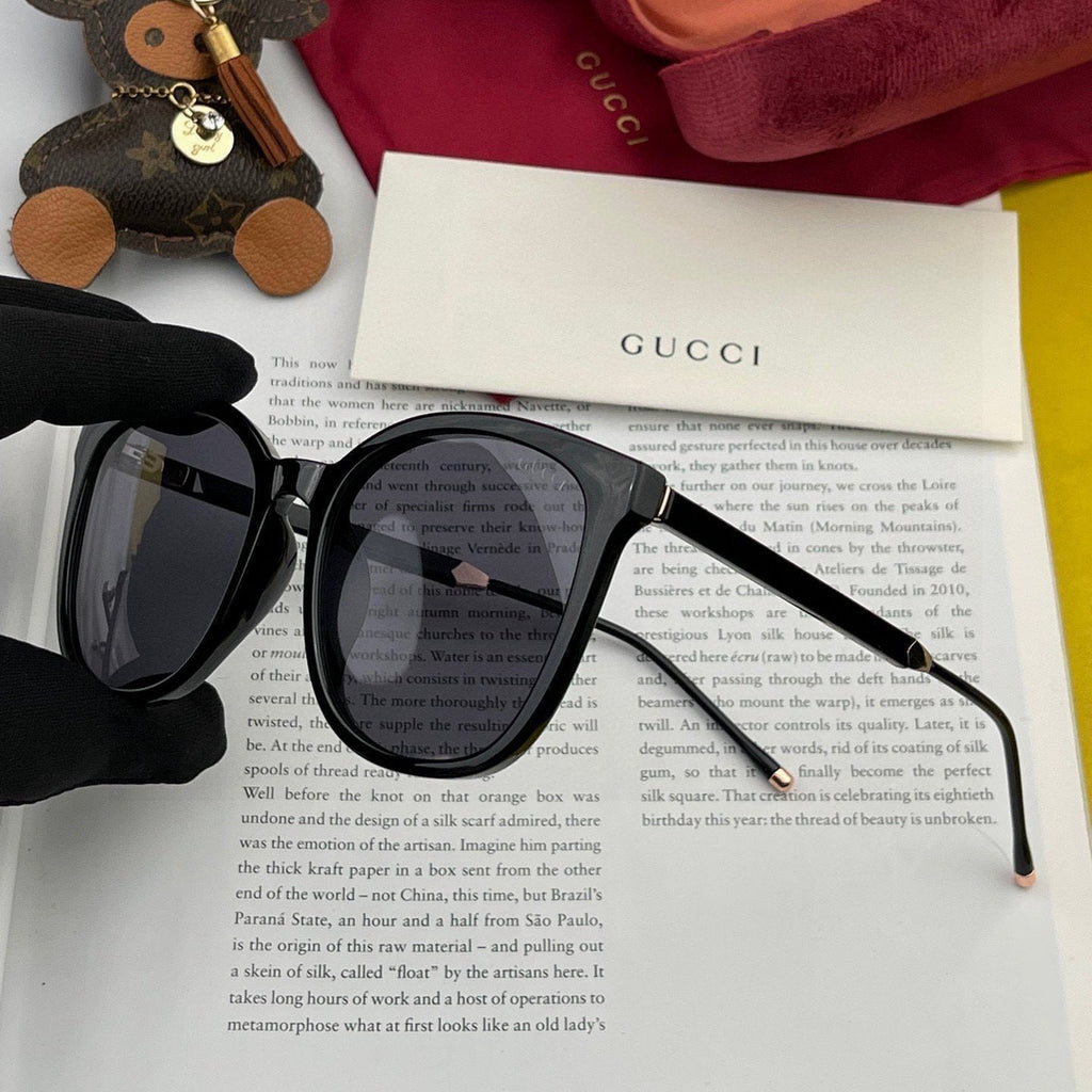 GUCCI BUTTERFLY FRAME SUNGLASSES G15500 IN ACETATE