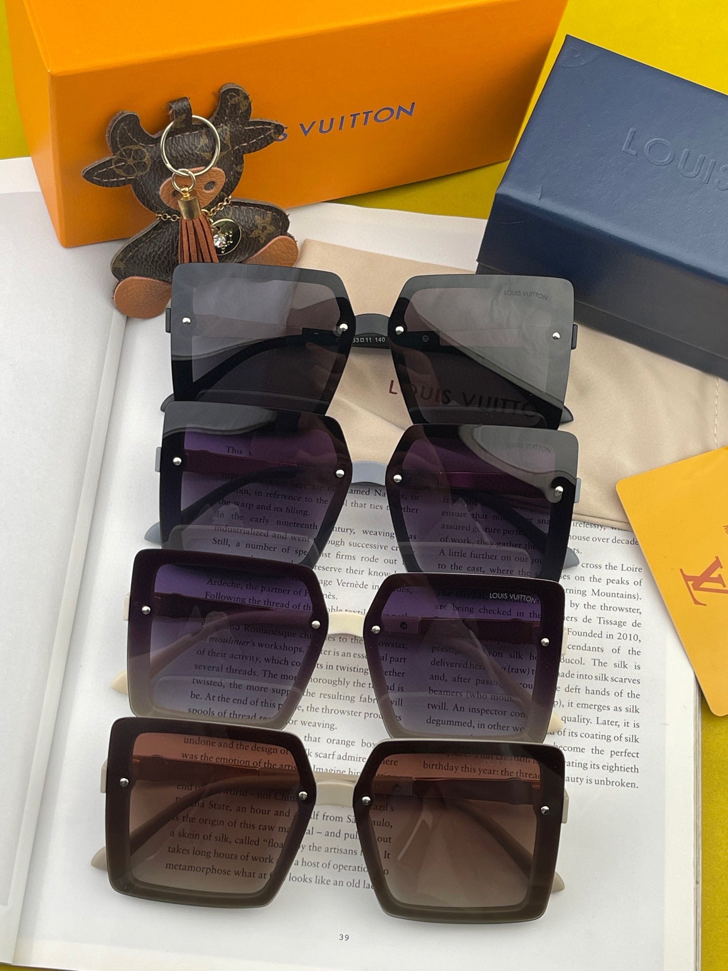 LOUIS VUITTON SQUARE SUNGLASSES L2711 IN ACETATE