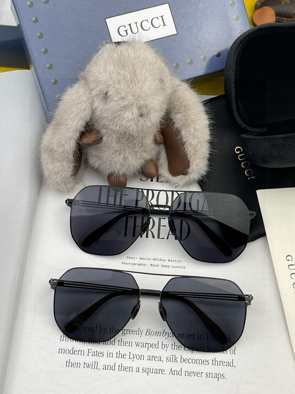 GUCCI NAVIGATOR FRAME SUNGLASSES 7515 IN METAL