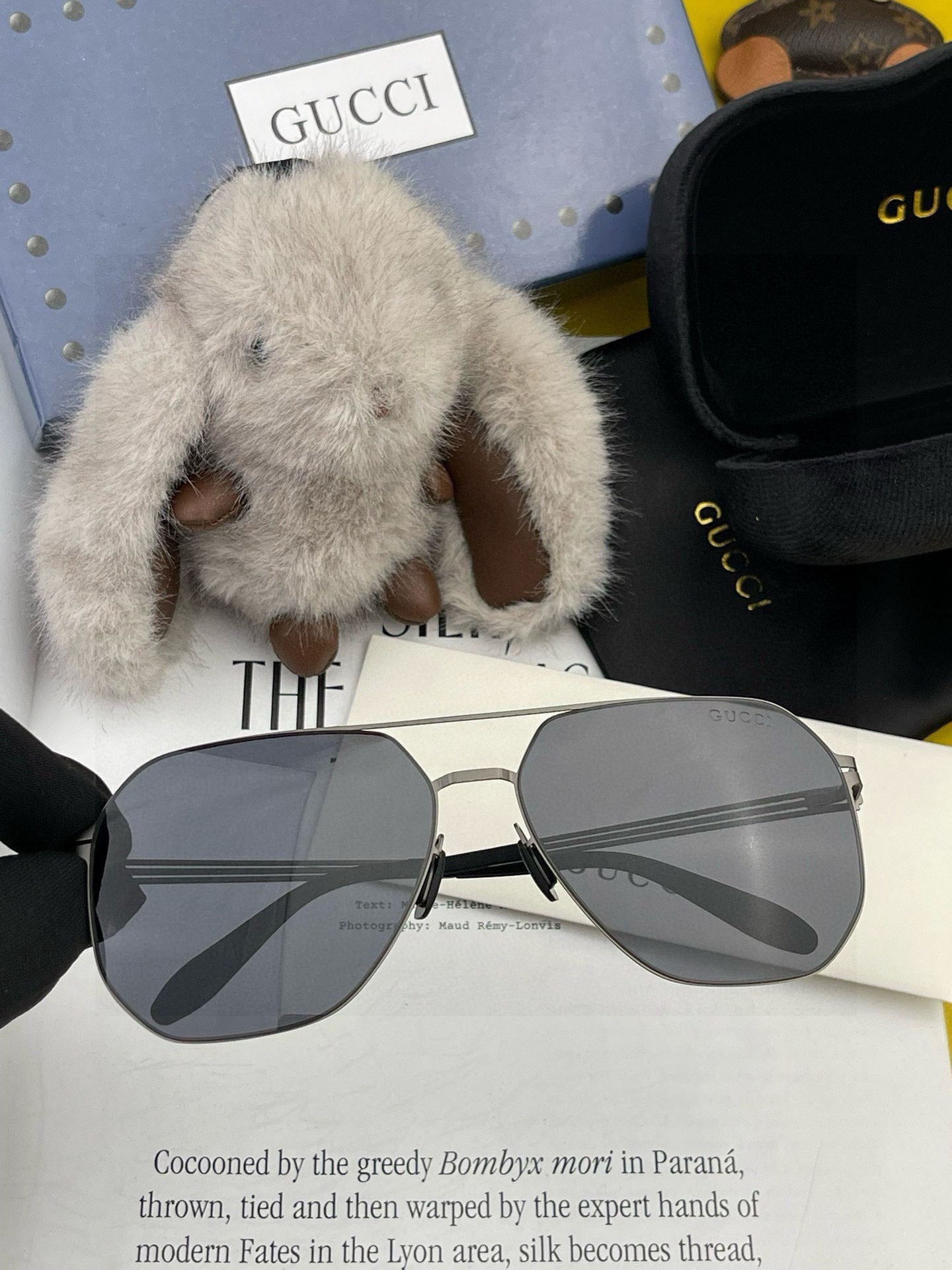 GUCCI NAVIGATOR FRAME SUNGLASSES 7515 IN METAL