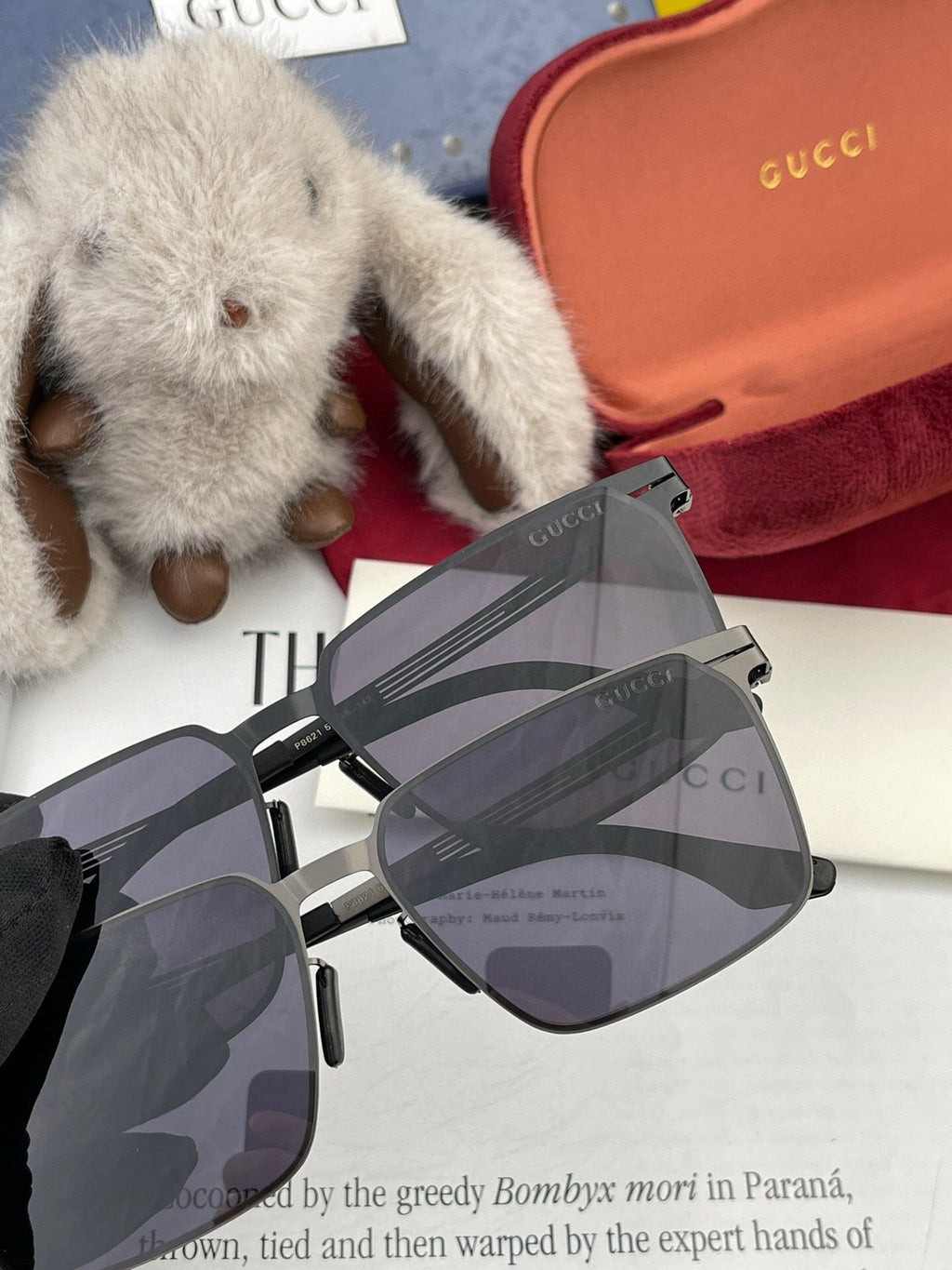 GUCCI RECTANGULAR FRAME SUNGLASSES 1862 IN METAL