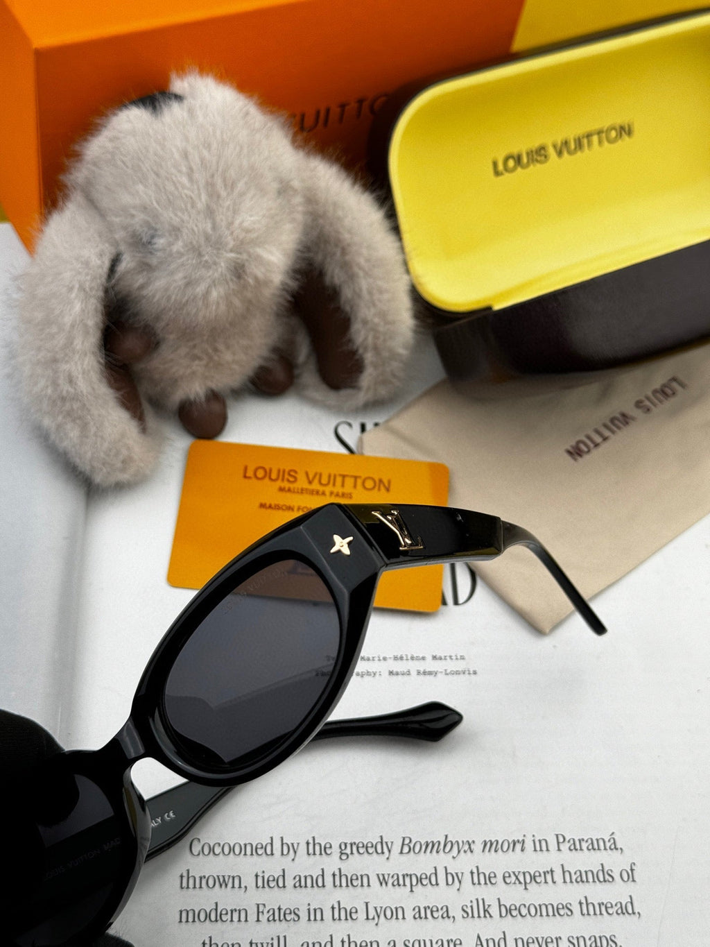 LOUIS VUITTON CAT EYE SUNGLASSES L1335 IN BLACK ACETATE