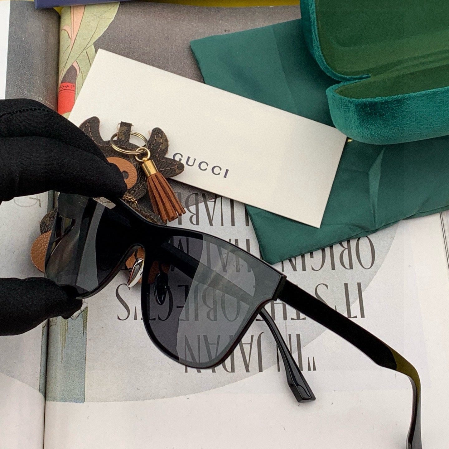 GUCCI SQUARE FRAME SUNGLASSES G3000 IN ACETATE
