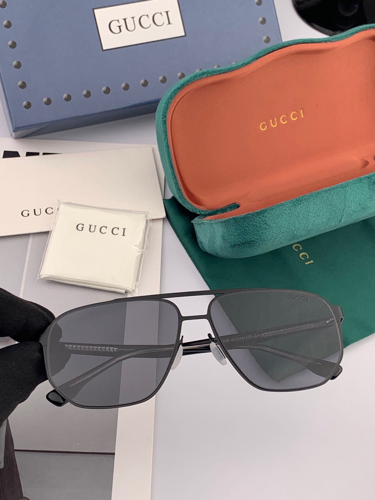 GUCCI NAVIGATOR FRAME SUNGLASSES G8810 IN METAL