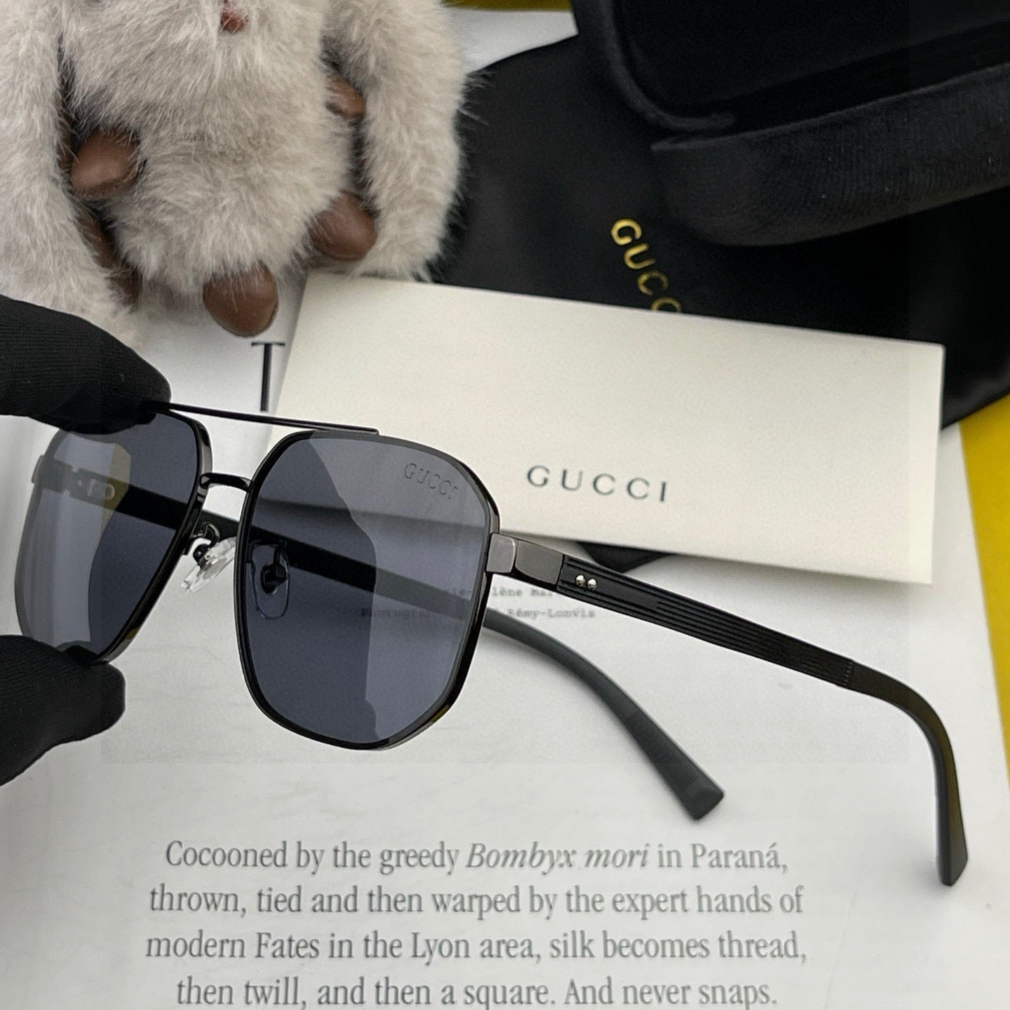 GUCCI NAVIGATOR FRAME SUNGLASSES 0228 IN METAL