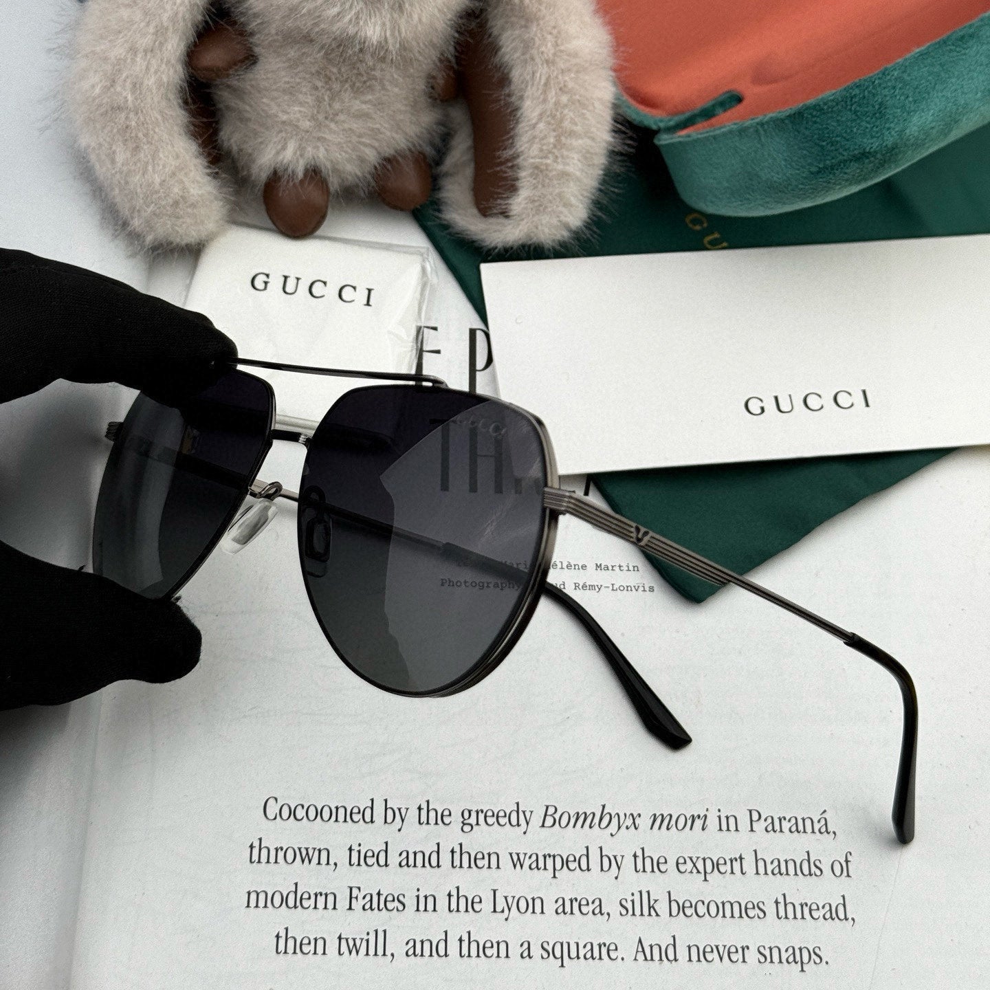 GUCCI AVIATOR FRAME SUNGLASSES 575760 IN METAL