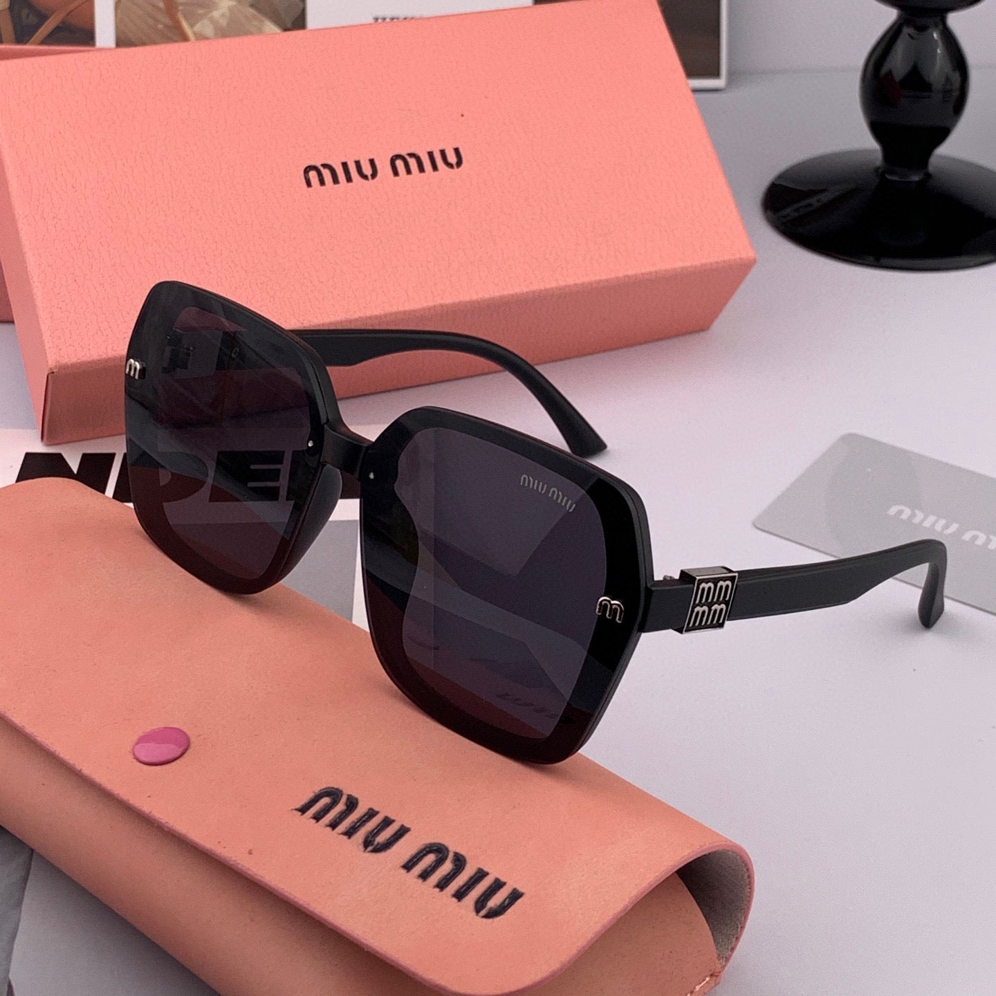 MIU MIU RUNWAY SQUARE SUNGLASSES M4304 IN ACETATE