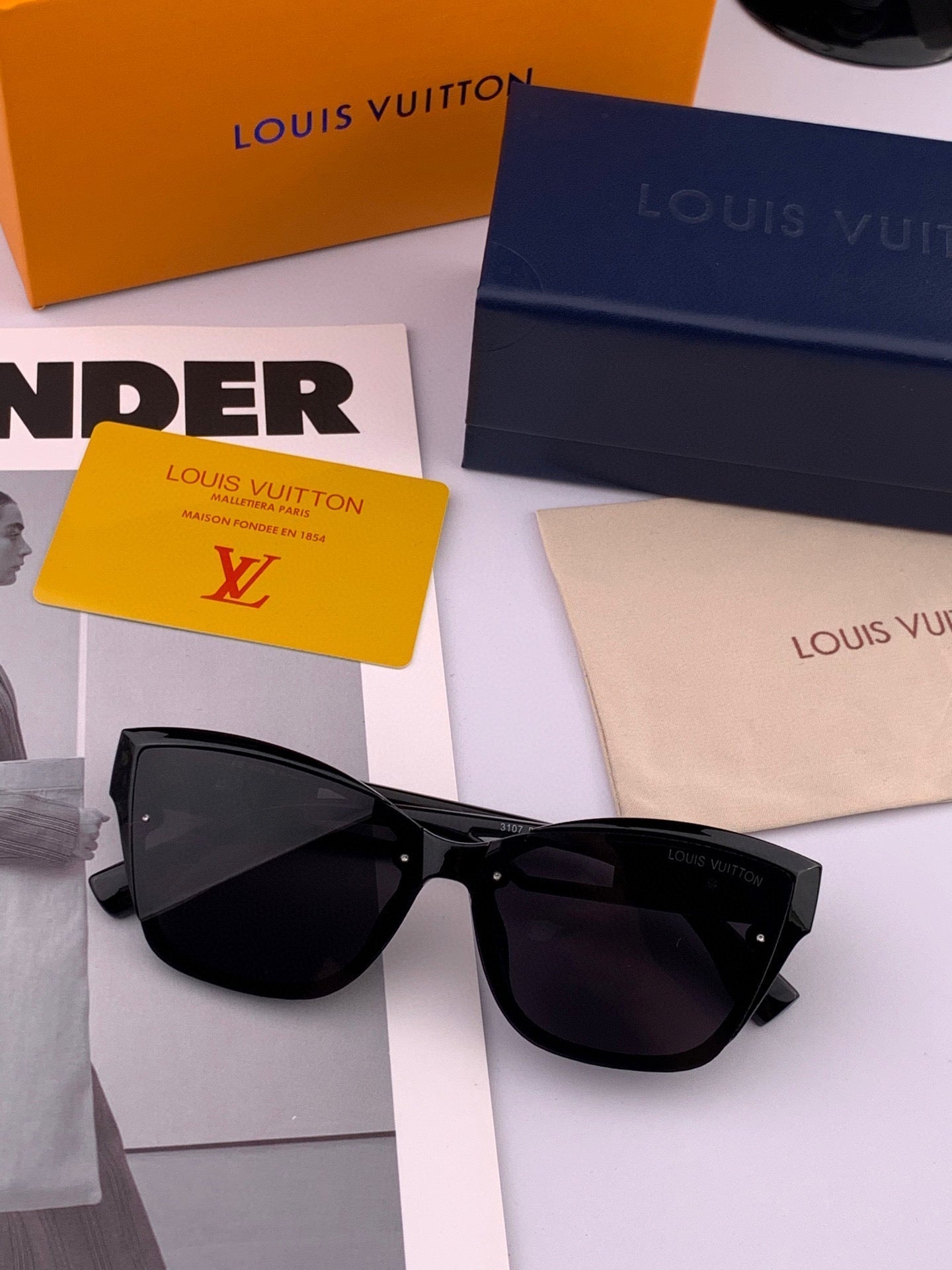 LOUIS VUITTON CAT EYE SUNGLASSES L7310 IN ACETATE