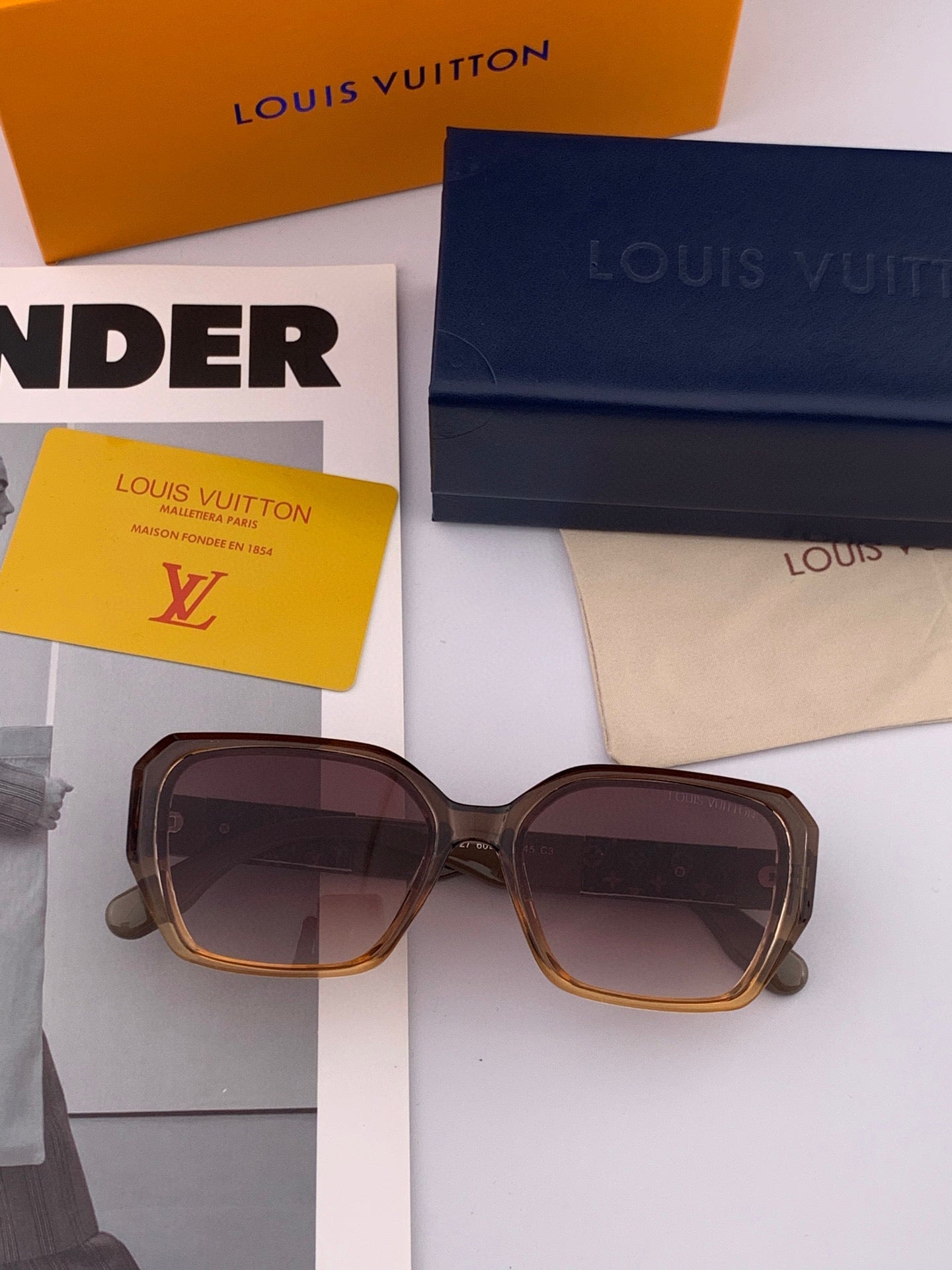 LOUIS VUITTON SQUARE SUNGLASSES L7132 IN ACETATE