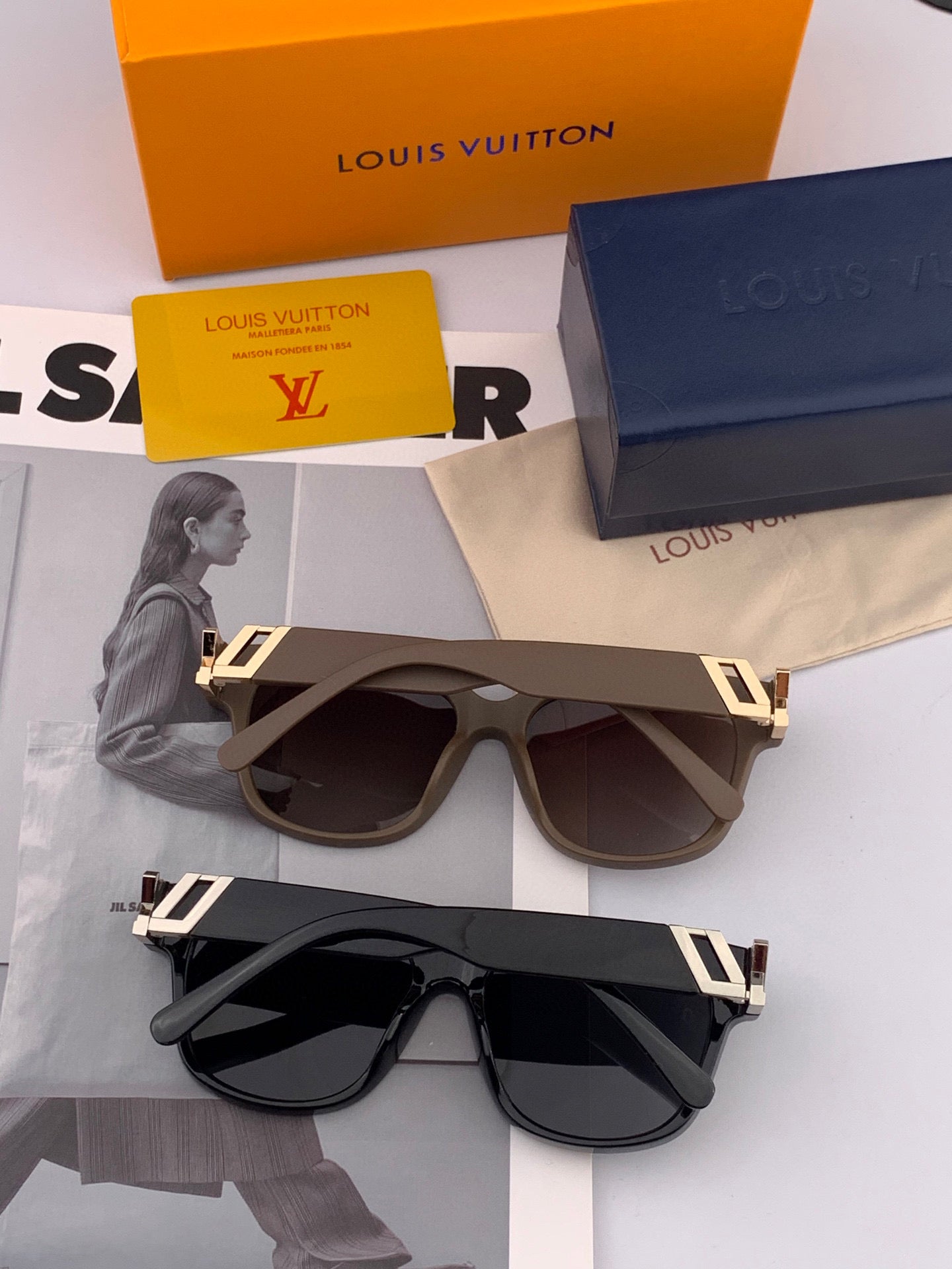 LOUIS VUITTON CAT EYE SUNGLASSES L5516 IN ACETATE