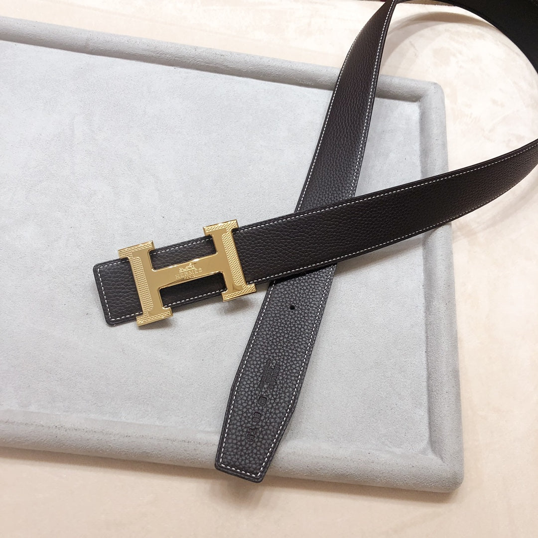 HERMES H D'ANCRE BELT BUCKLE & REVERSIBLE BLACK AND CHOCOLATE BROWN LEATHER STRAP 38 MM GOLD HARDWARE