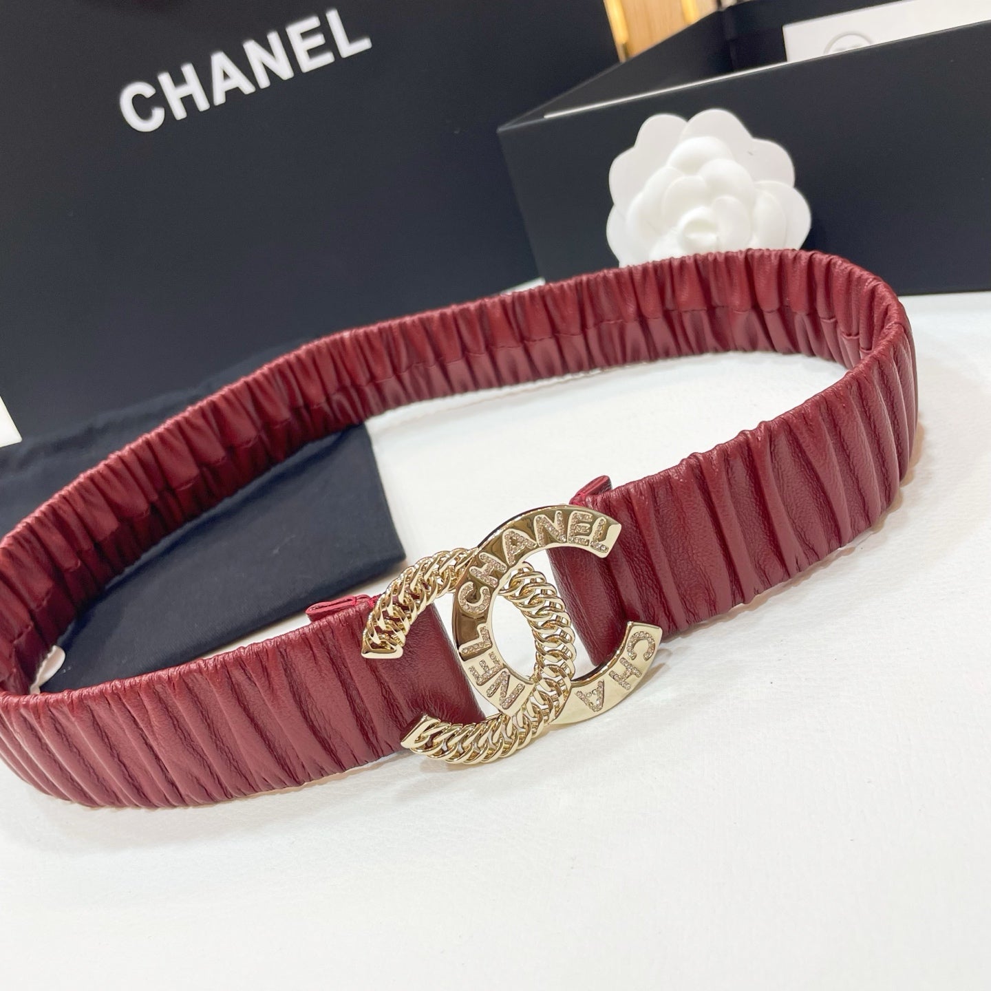 CHANEL DOUBLE  30MM STRETCH BELT IN RED CALFSKIN GOLD CHAIN BUCKLE CRYSTAL LOGO