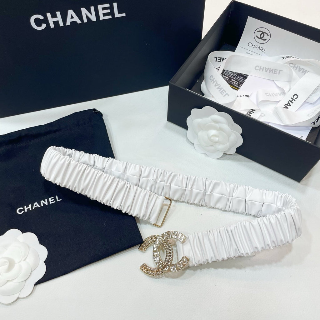 CHANEL DOUBLE  30MM STRETCH BELT IN WHITE CALFSKIN GOLD CHAIN BUCKLE CRYSTAL LOGO