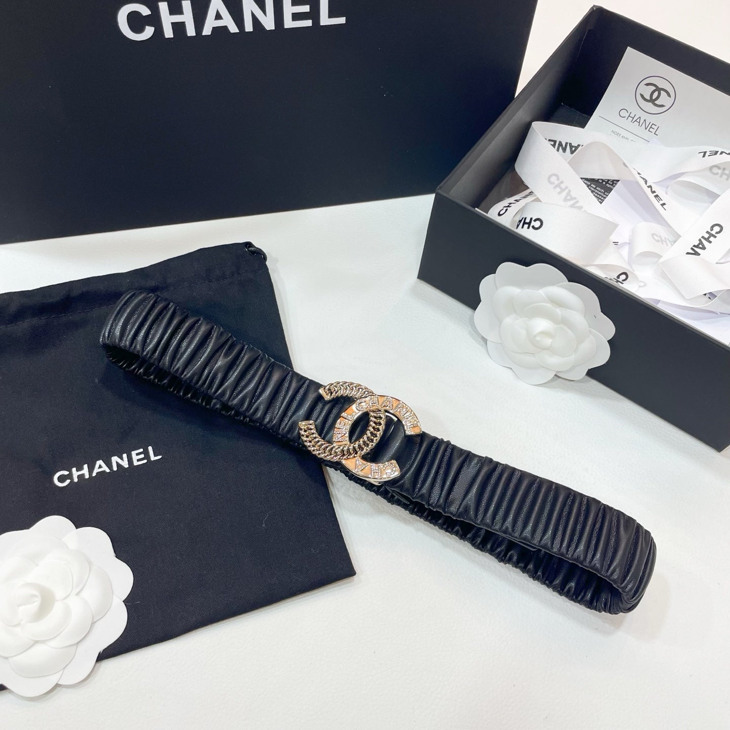 CHANEL DOUBLE  30MM STRETCH BELT IN BLACK CALFSKIN WITH GOLD CHAIN BUCKLE CRYSTAL DETAIL