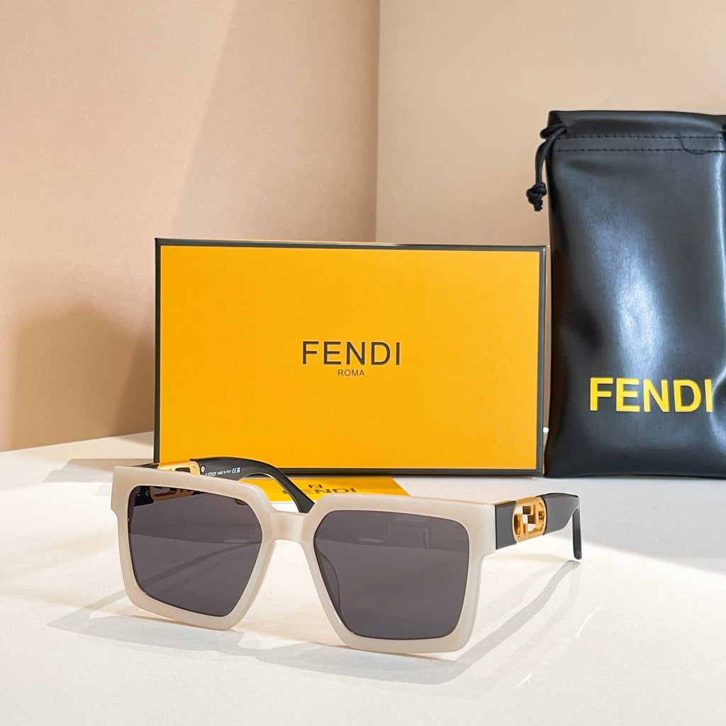 FENDI OVERSIZED FF DIAMONDS SQUARE FRAME SUNGLASSES FE40181 IN ACETATE