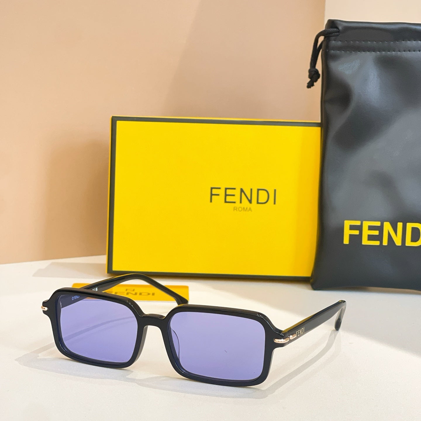 FENDI SELLERIA RECTANGULAR FRAME SUNGLASSES FE40174 IN ACETATE