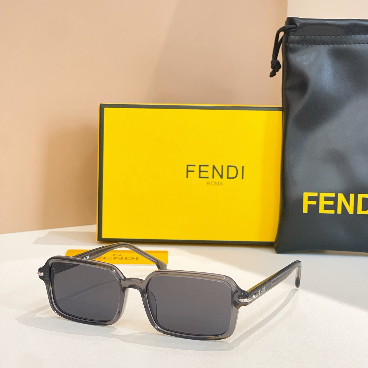 FENDI SELLERIA RECTANGULAR FRAME SUNGLASSES FE40174 IN ACETATE