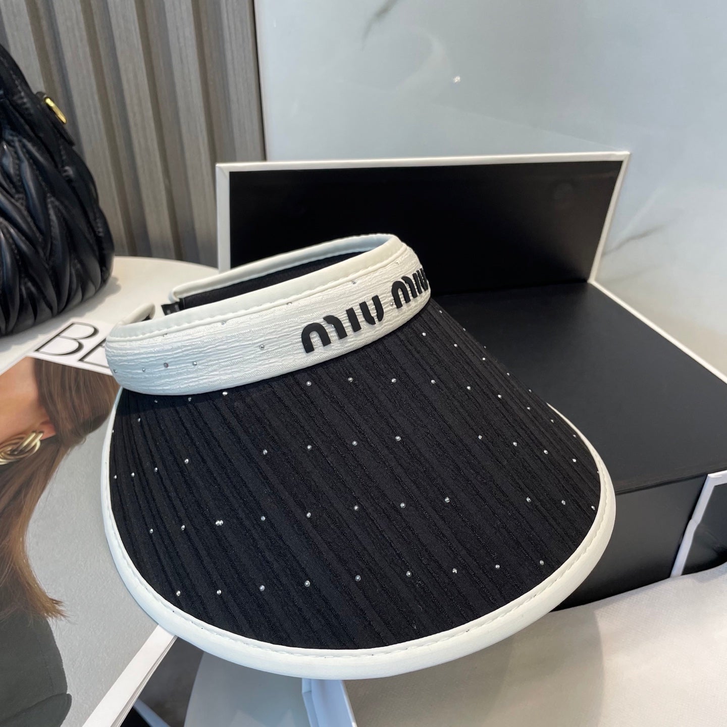 MIU MIU MM FASHION VISOR CAP IN WHITE MIX BLACK FABRIC