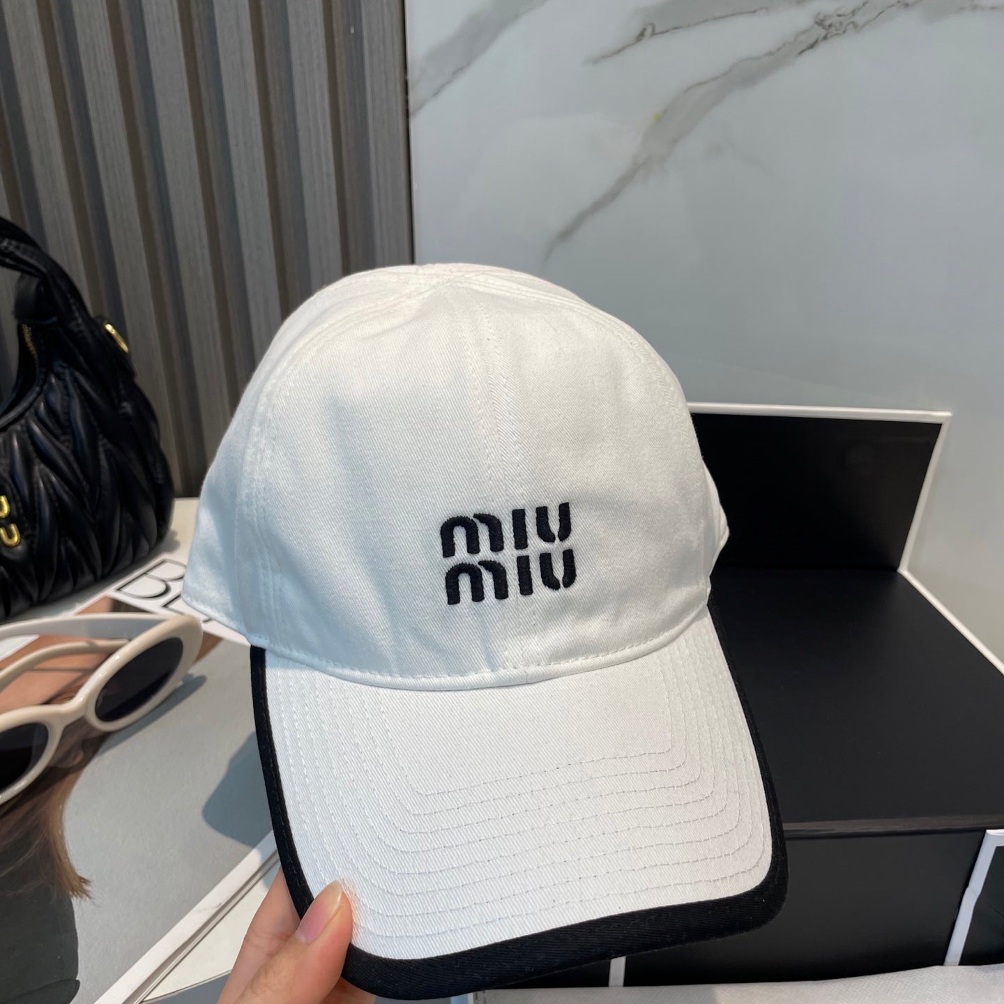 MIU MIU MM BASEBALL CAP IN WHITE AND BLACK FABRIC STYLE 1