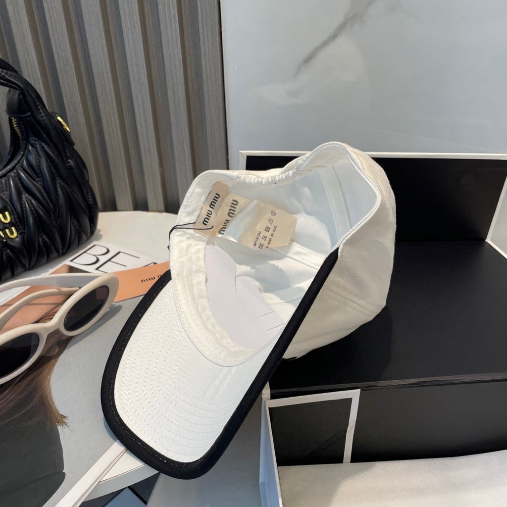 MIU MIU MM BASEBALL CAP IN WHITE AND BLACK FABRIC STYLE 1