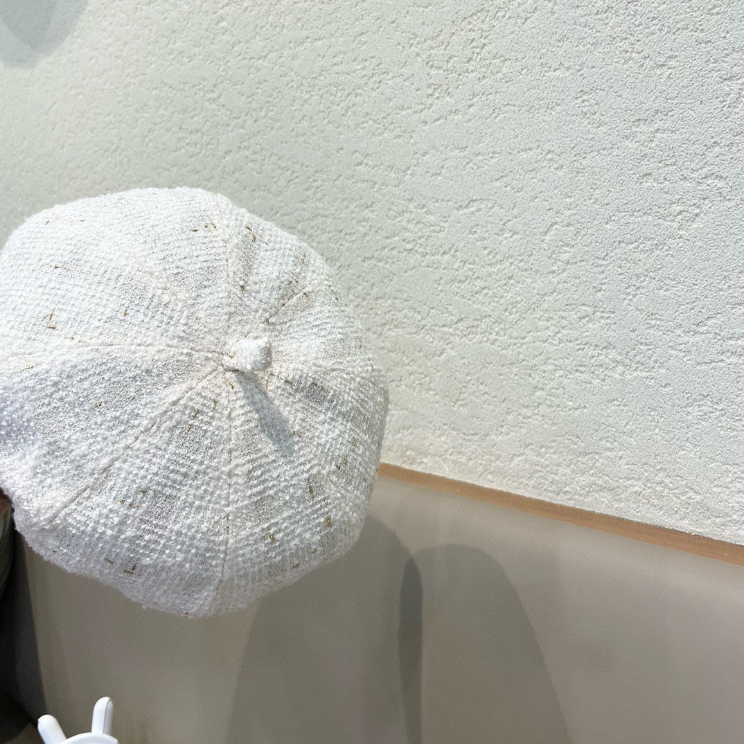 GUCCI BERRET HAT IN WHITE TWEED 394273