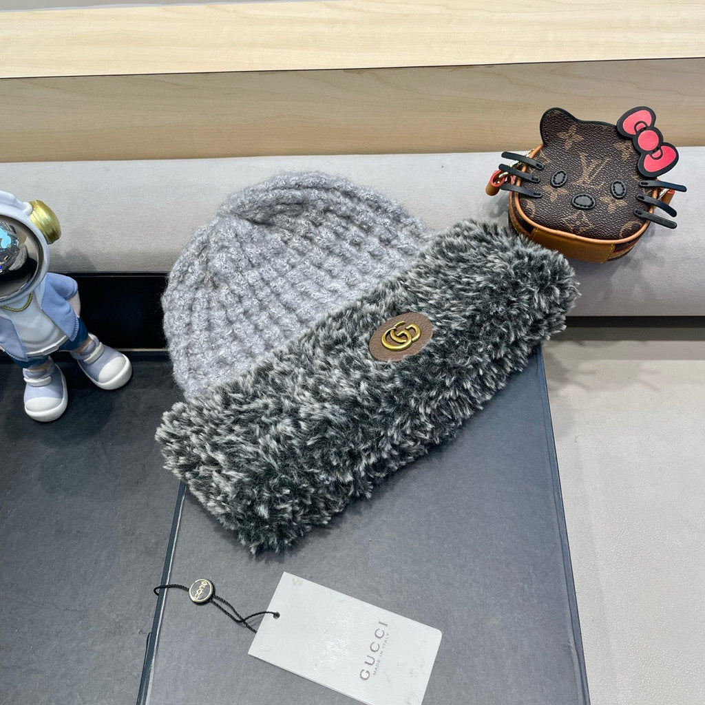 GUCCI BEANIE HAT IN COIN GRAY WOOL AND FLEECE 399545