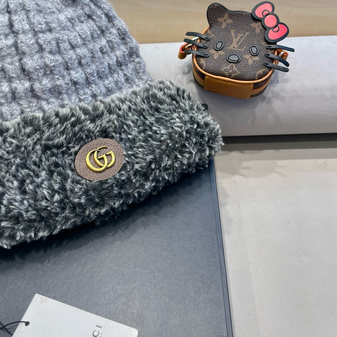 GUCCI BEANIE HAT IN COIN GRAY WOOL AND FLEECE 399545
