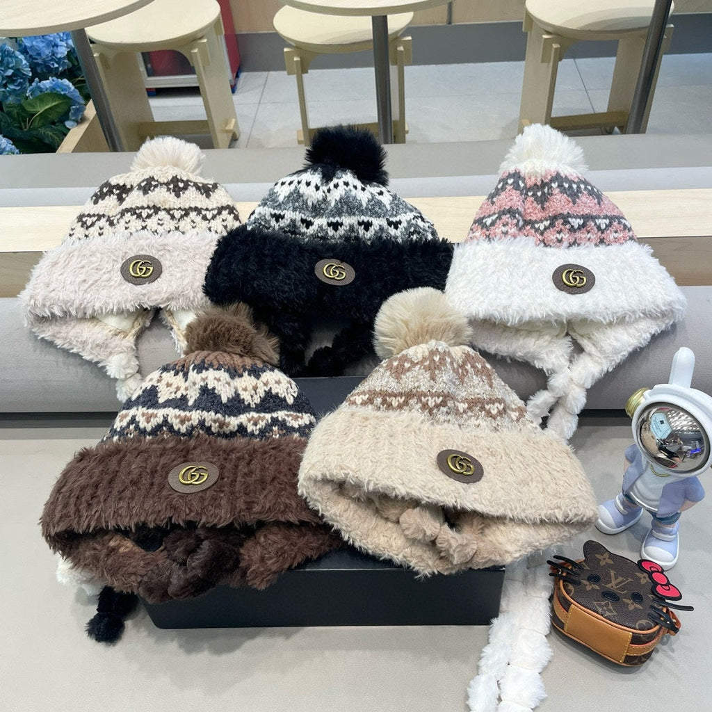 GUCCI BEANIE HAT IN COLORFUL WOOL 400960