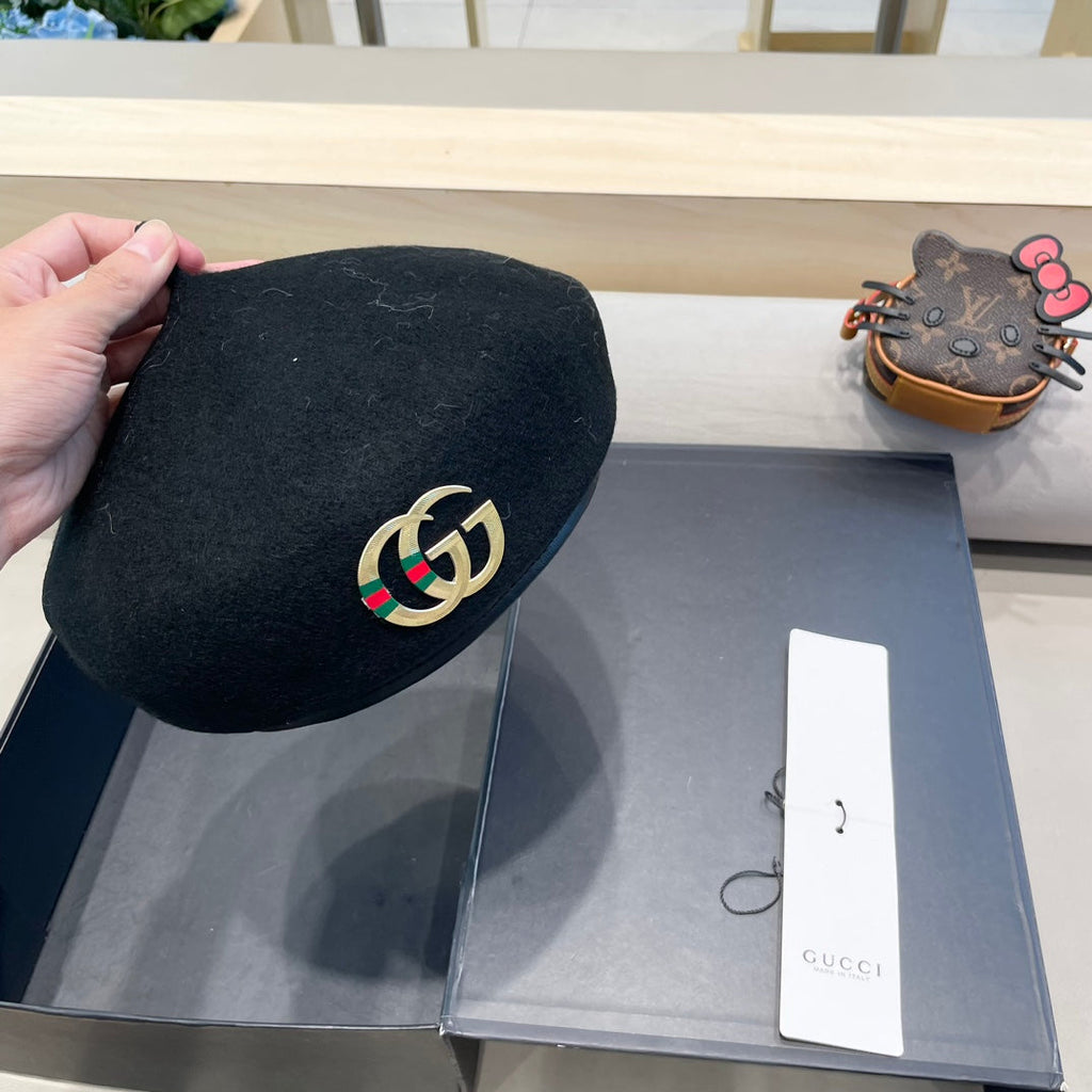 GUCCI BERET HAT IN BLACK WOOL 406886