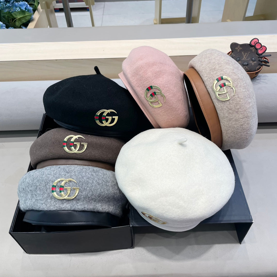 GUCCI BERET HAT IN BLACK WOOL 406886