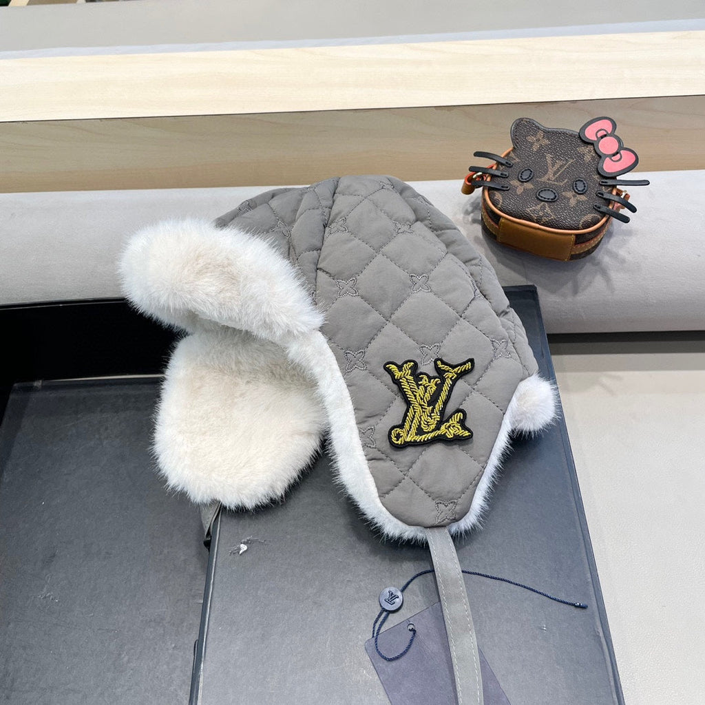 LOUIS VUITTON TRAPPER HAT IN GRAY COTTON 411229