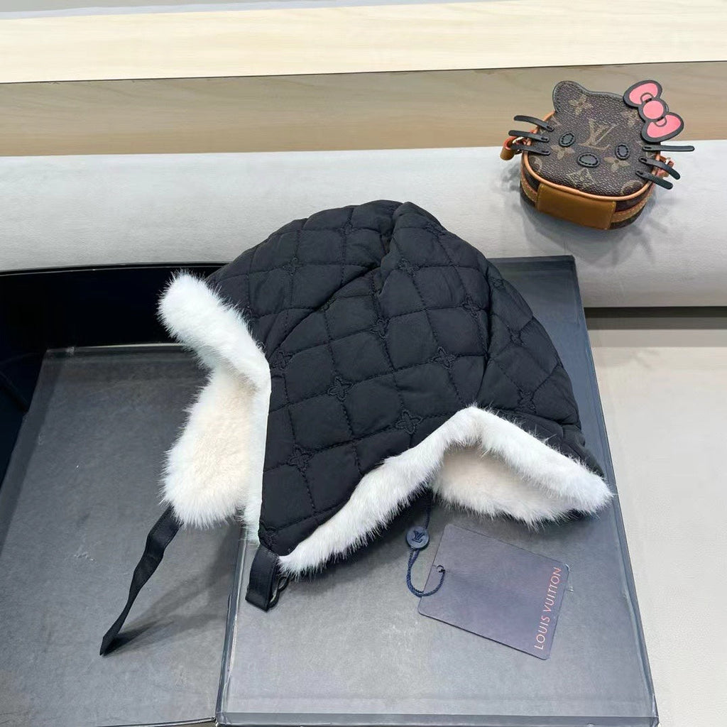 LOUIS VUITTON TRAPPER HAT IN BLACK COTTON 411231