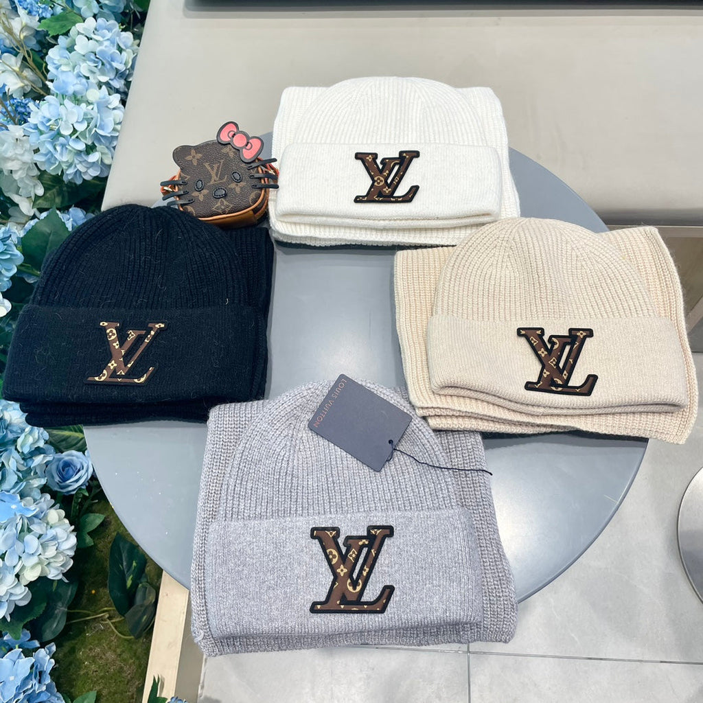 LOUIS VUITTON SET CLASSIC SCARF AND HAT IN BLACK WOOL 414785
