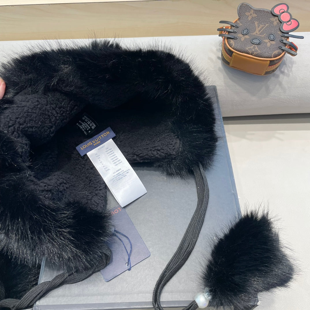 LOUIS VUITTON BEANIE HAT IN BLACK WOOL AND COTTON 419744