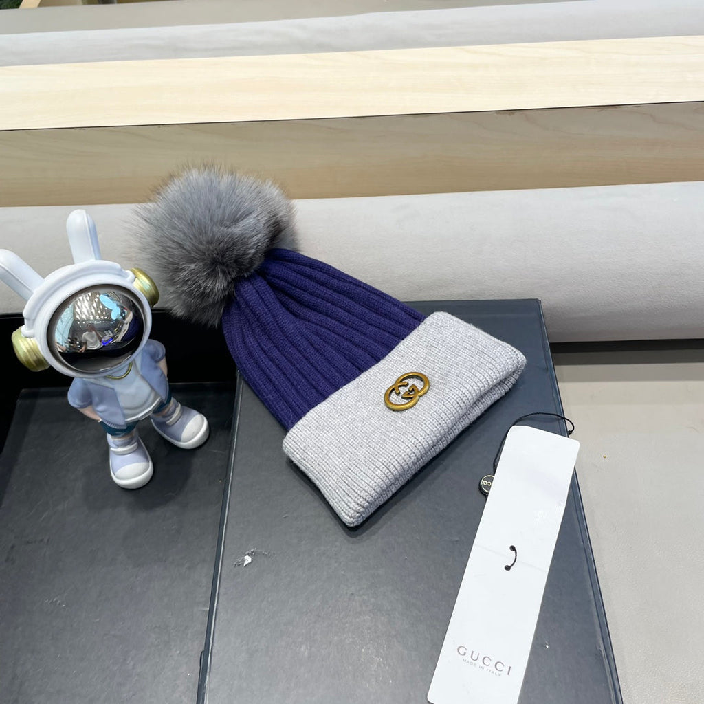 GUCCI BEANIE HAT IN NAVY BLUE MIX LIGHT GRAY WOOL AND FOX FUR 422501