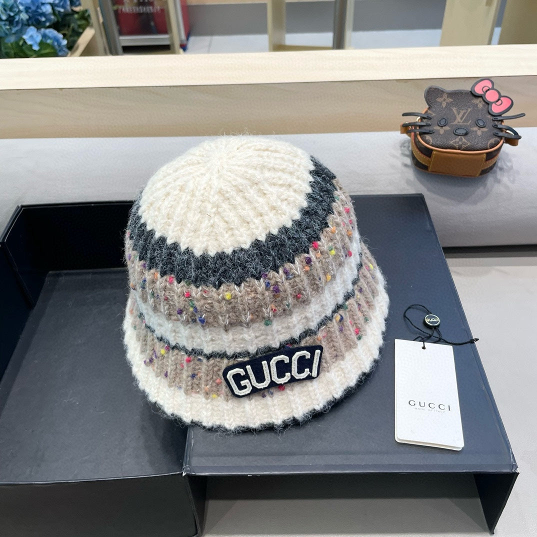 GUCCI STRIPED KNITTED BUCKET HAT COLORFUL 428101