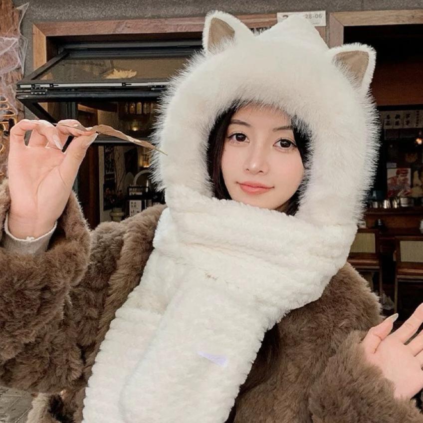 LOUIS VUITTON BEANIE HAT IN WHITE WOOL AND LAMB FUR 435076