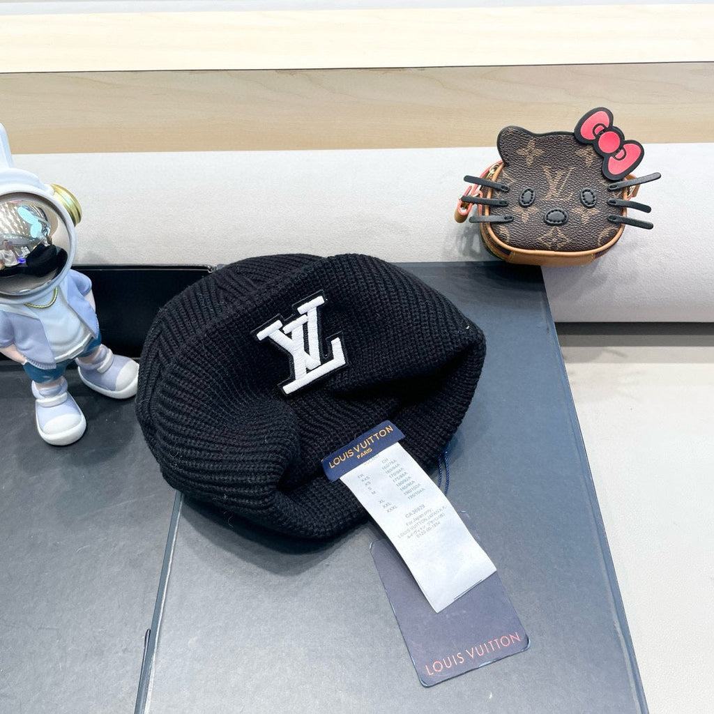 LOUIS VUITTON BEANIE HAT IN BLACK WOOL 435027