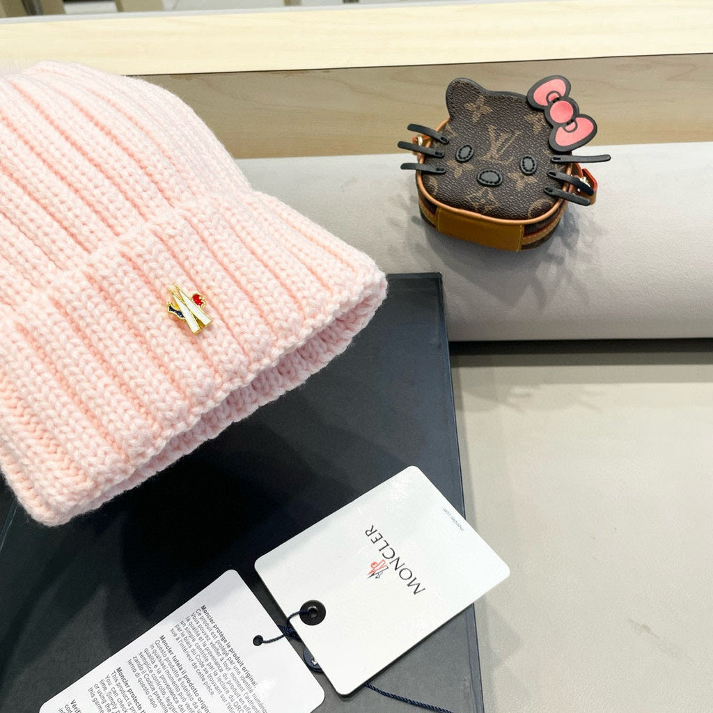 MONCLER WOOL BEANIE WITH POM POM LIGHT PINK 435047