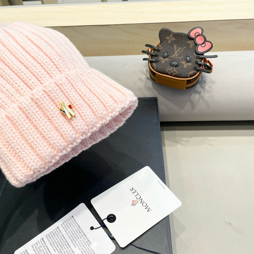 MONCLER WOOL BEANIE WITH POM POM LIGHT PINK 435047