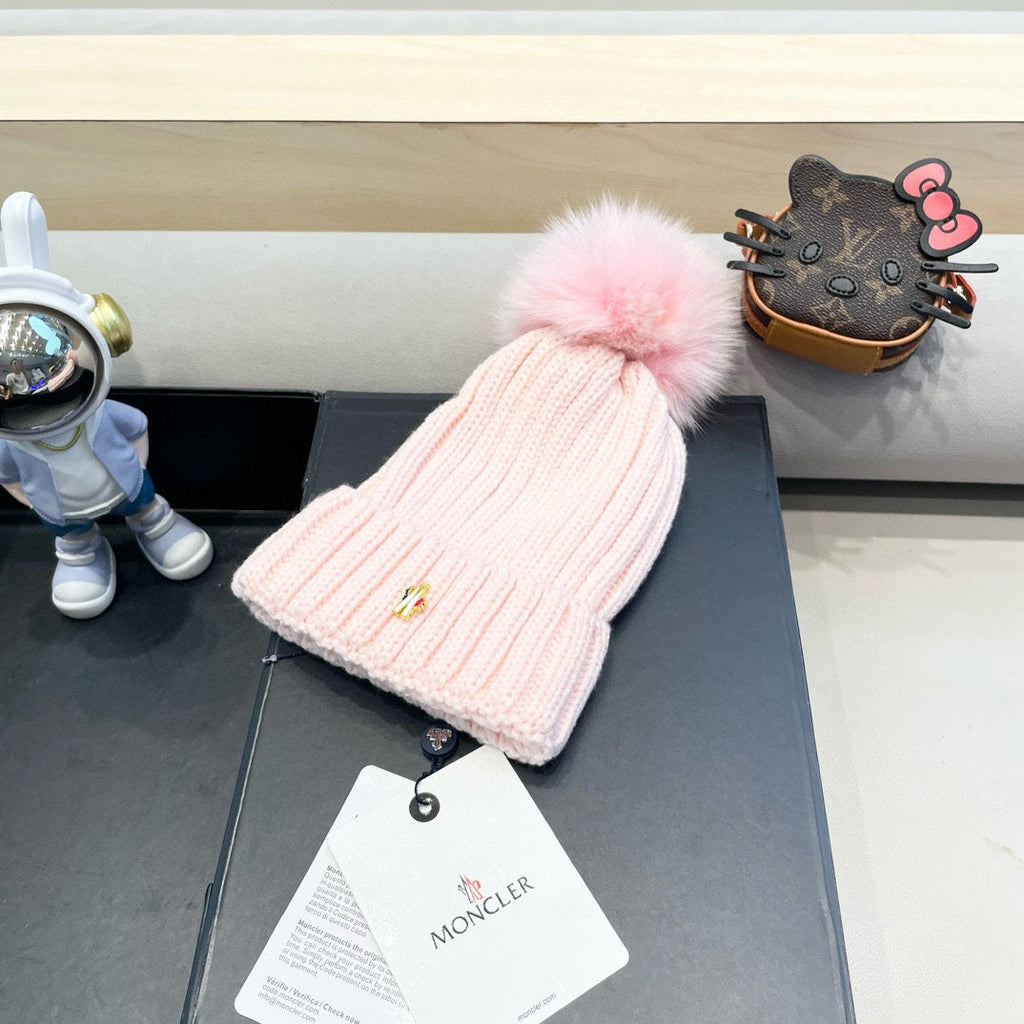 MONCLER WOOL BEANIE WITH POM POM LIGHT PINK 435047