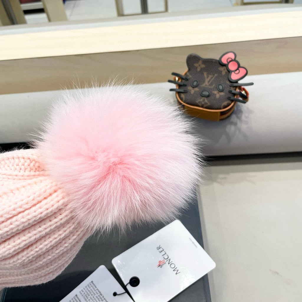 MONCLER WOOL BEANIE WITH POM POM LIGHT PINK 435047