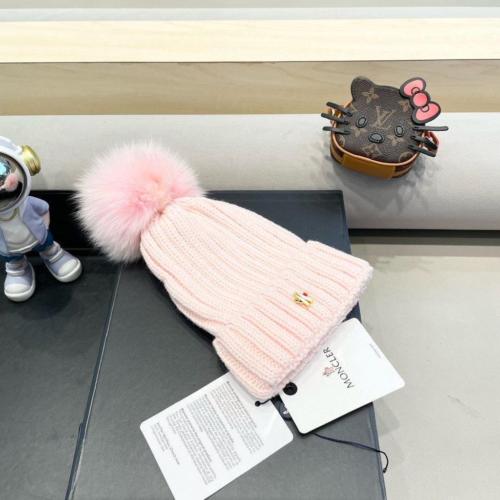MONCLER WOOL BEANIE WITH POM POM LIGHT PINK 435047